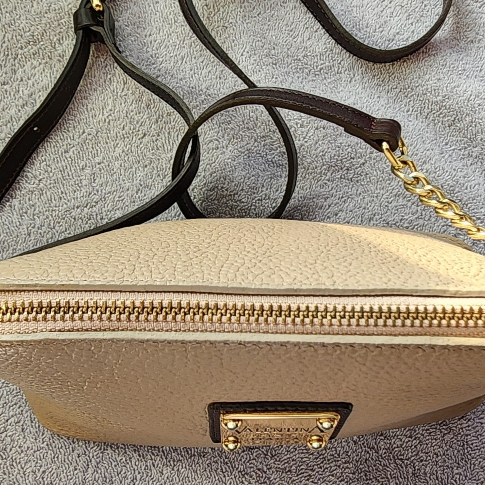 Valentina Italian Pebbled Leather Beige Women's Crossbody Bag EUC